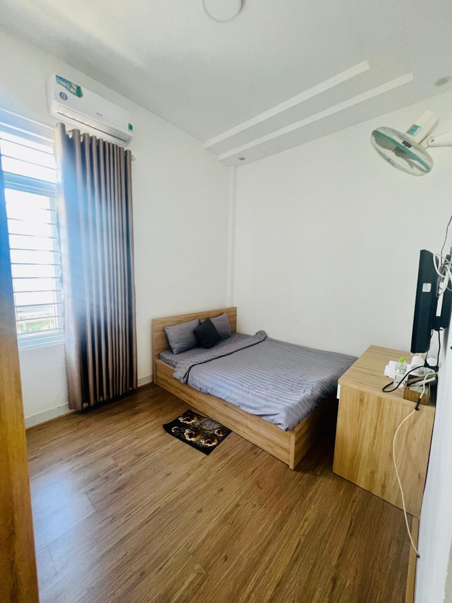 Tỉnh Kontum D'Villa Hotel - Homestay מראה חיצוני תמונה