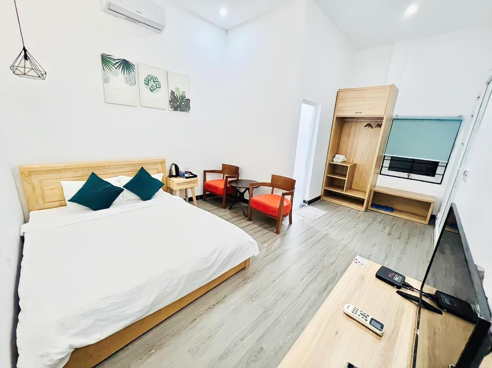 Tỉnh Kontum D'Villa Hotel - Homestay מראה חיצוני תמונה